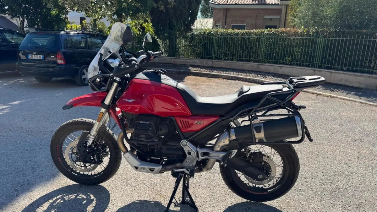 Moto Guzzi V85 TT (2019 - 20) 