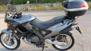 Aprilia Pegaso 650 IE (2003 - 04)  (6)