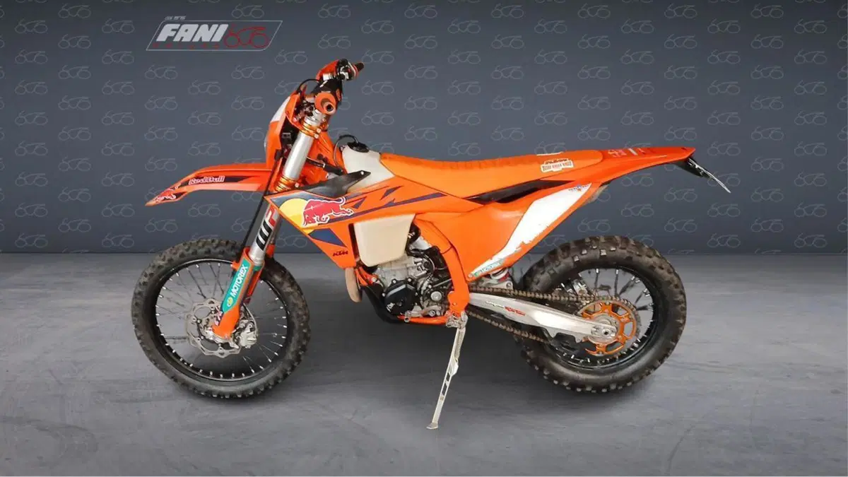 KTM 500 EXC-F Champion Edition (2025)  (2)