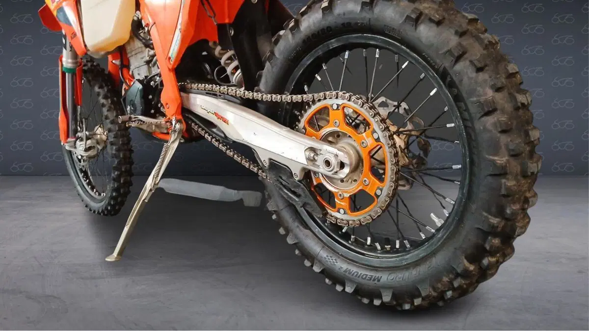 KTM 500 EXC-F Champion Edition (2025)  (6)
