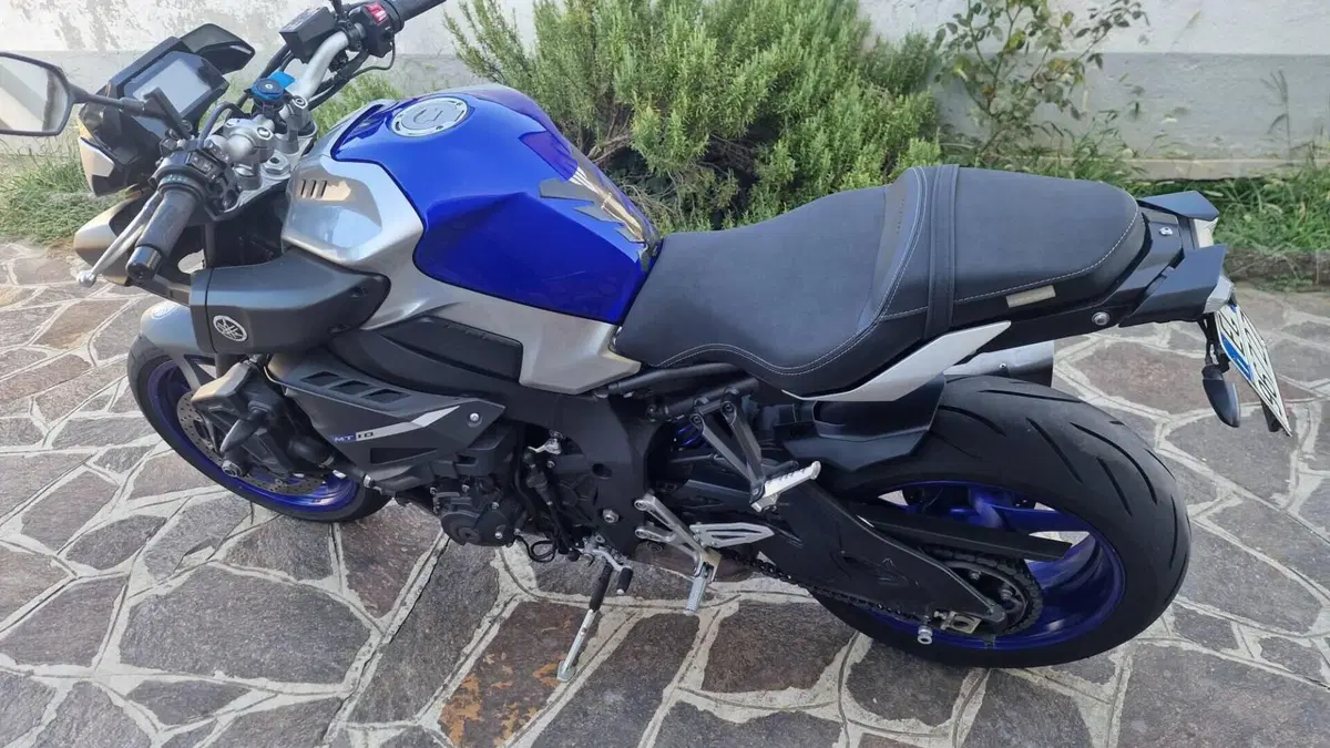 Yamaha MT-10 (2017 - 20)  (4)