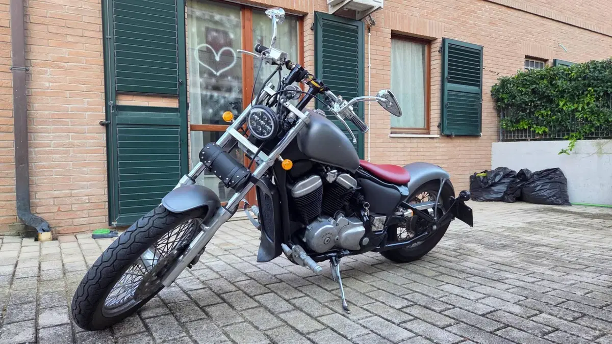 Honda VT 600 C Shadow (1989 - 02)  (2)