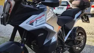 KTM 1290 Super Adventure S (2021 - 25)  (2)