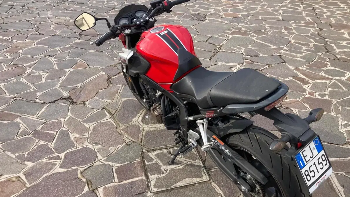 Honda CB 650 F (2017 - 18)  (3)