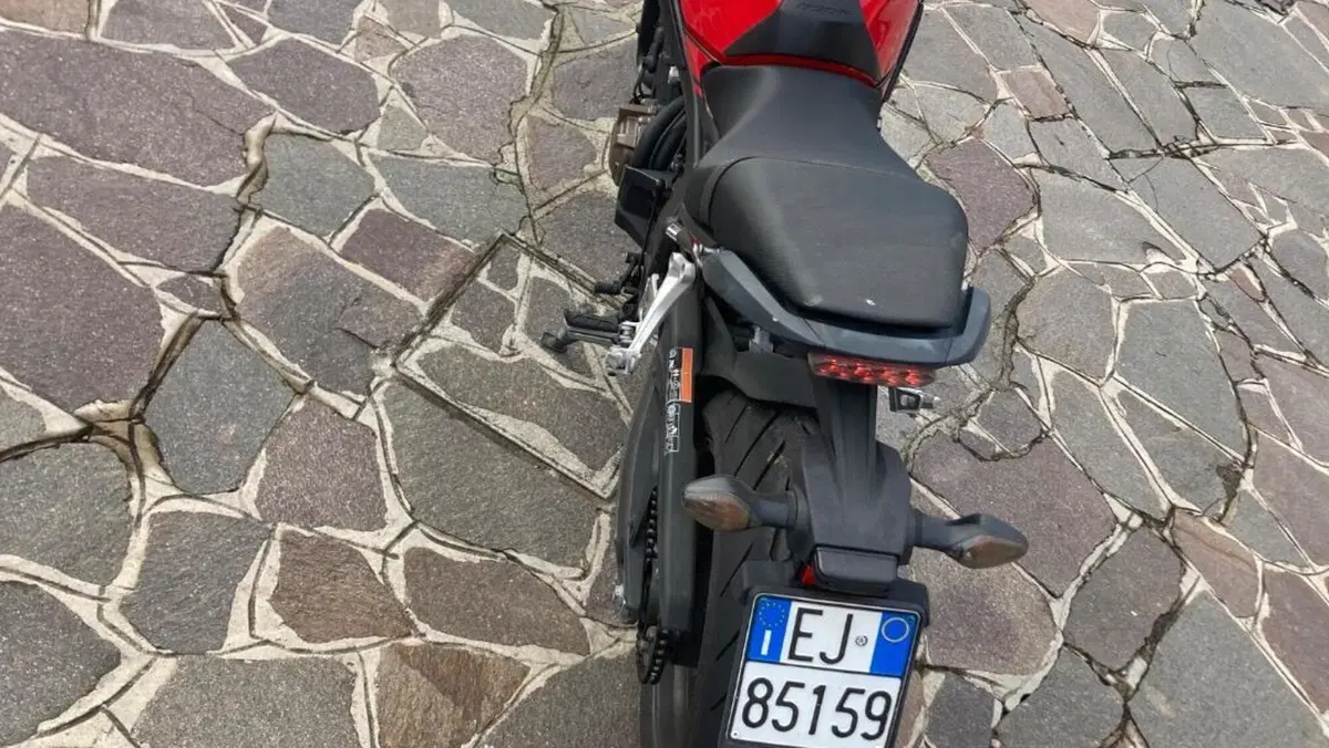 Honda CB 650 F (2017 - 18)  (6)
