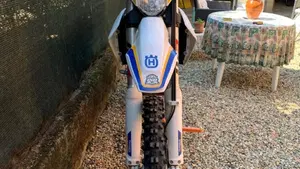 Husqvarna FE 250 Heritage (2023)  (3)