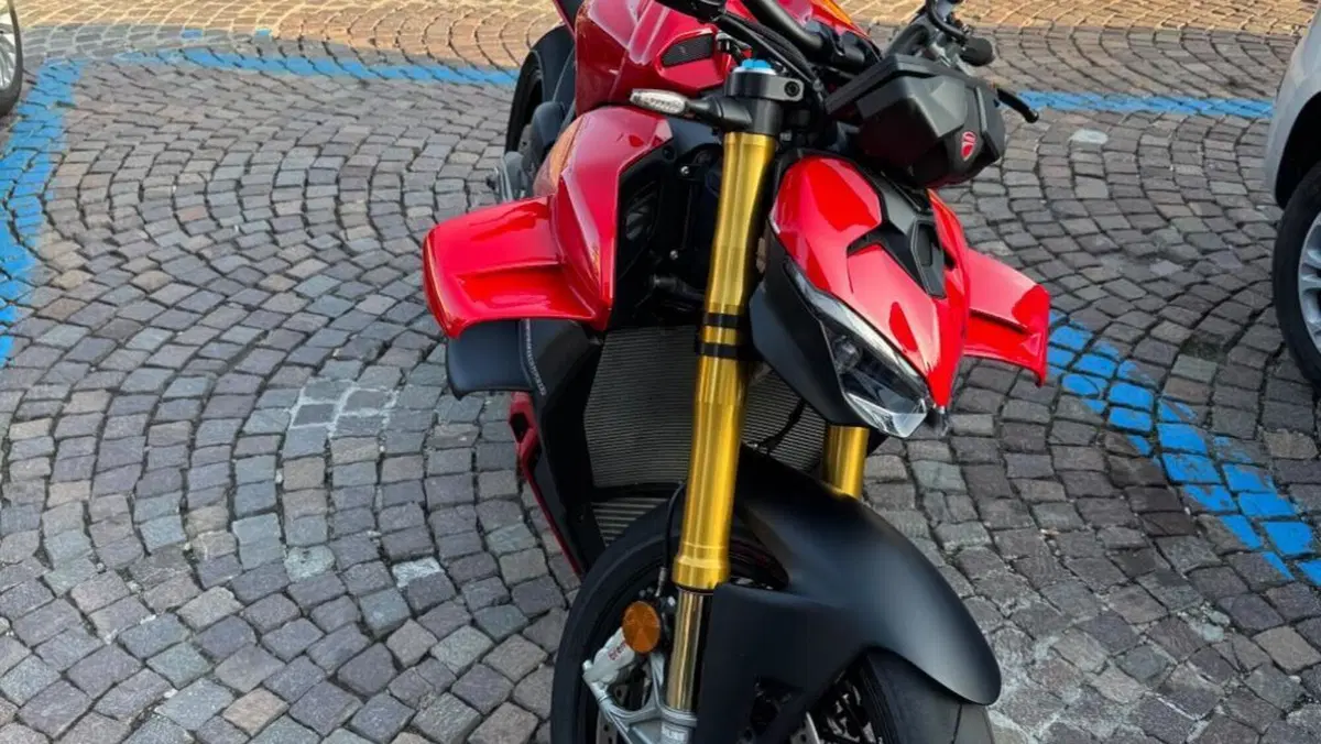 Ducati Streetfighter V4 S (2025 - 26)  (9)