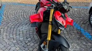Ducati Streetfighter V4 S (2025 - 26)  (9)