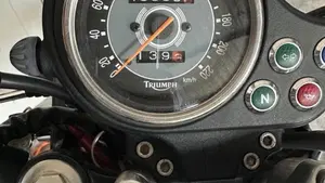 Triumph Bonneville (2007 - 16) 