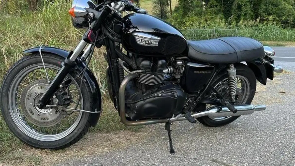 Triumph Bonneville (2007 - 16)  (6)