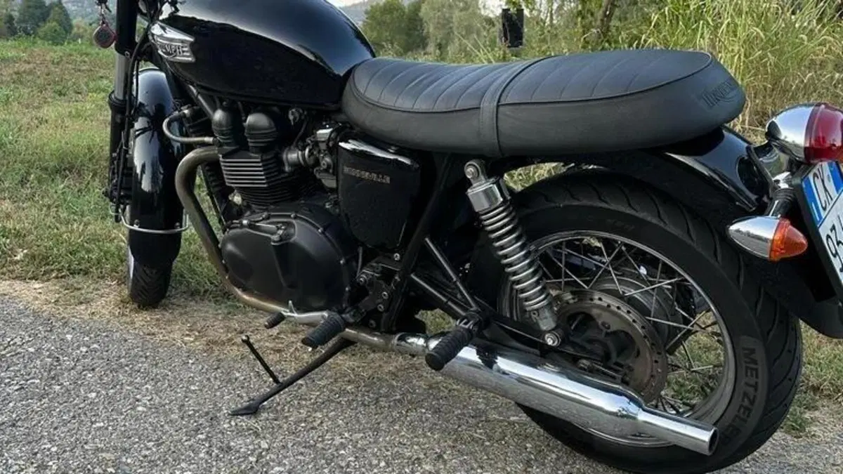 Triumph Bonneville (2007 - 16)  (7)