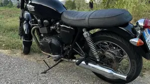 Triumph Bonneville (2007 - 16)  (7)