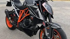 KTM 1290 Super Duke R (2019) 