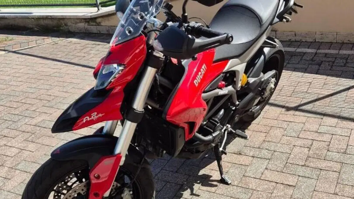 Ducati Hyperstrada 821 (2013 - 15)  (6)