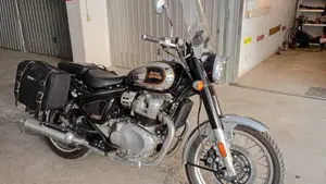 Royal Enfield Classic 650 (2025 - 26) 