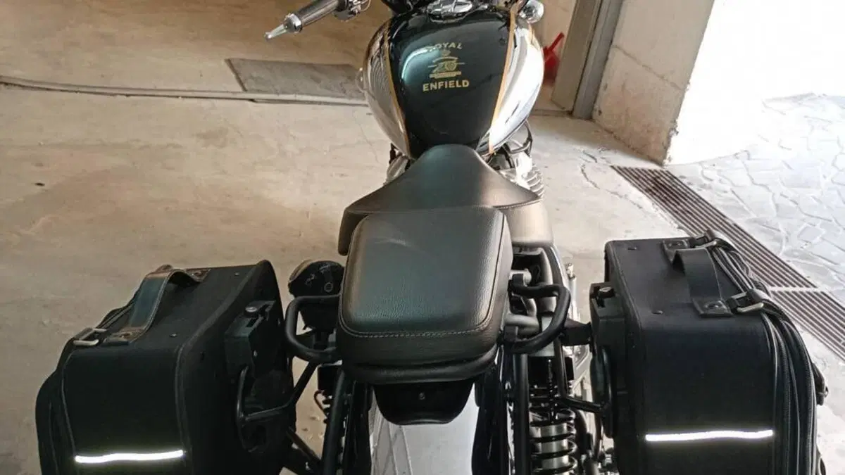 Royal Enfield Classic 650 (2025 - 26)  (7)