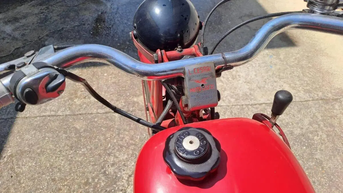 Moto Guzzi   (2)
