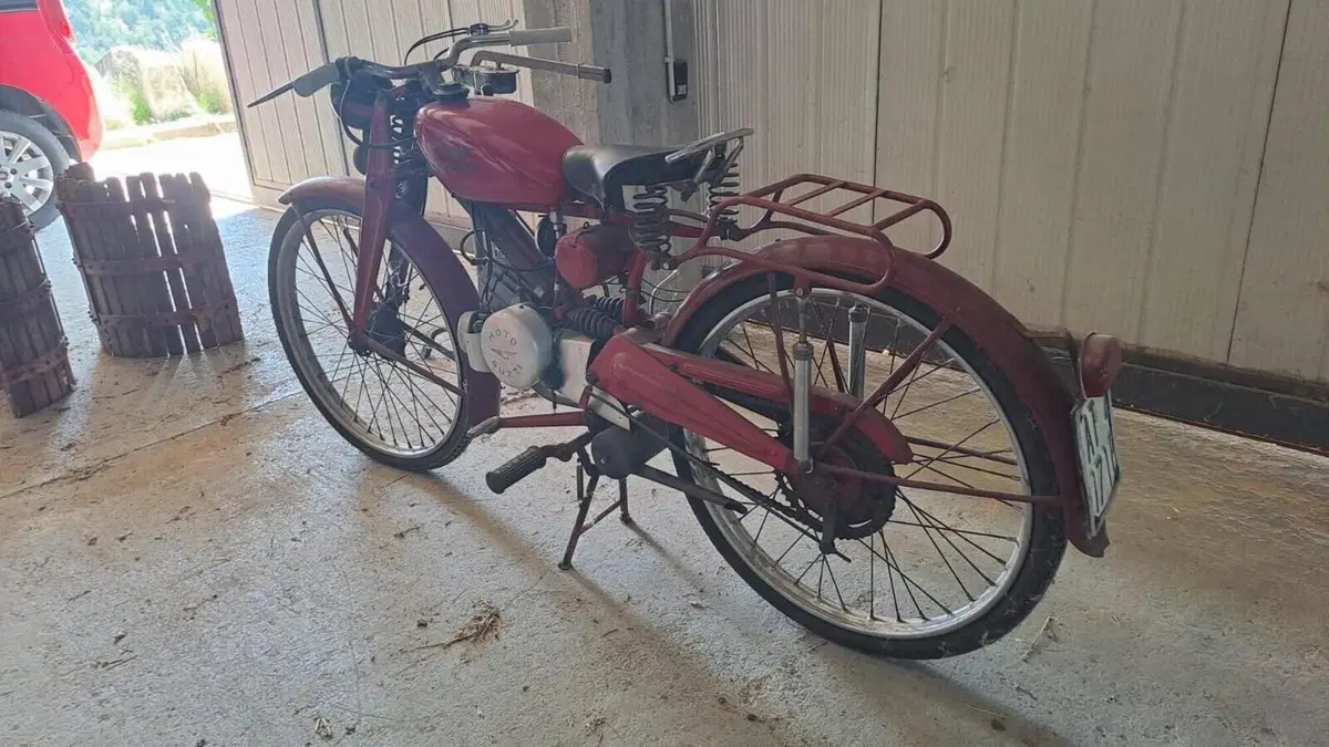 Moto Guzzi   (6)
