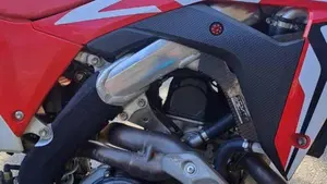 Honda CRF 450R (2019)  (6)