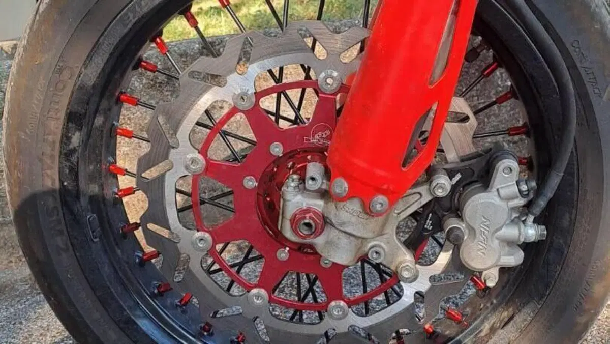 Honda CRF 450R (2019)  (8)
