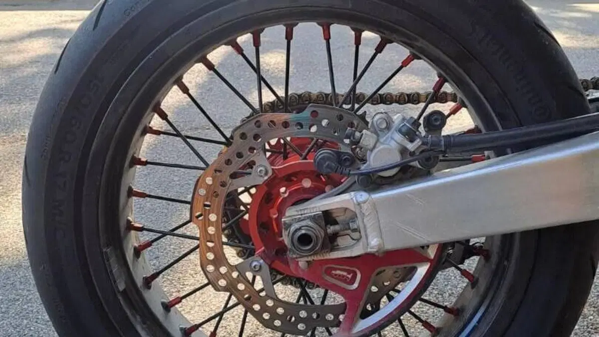 Honda CRF 450R (2019)  (10)