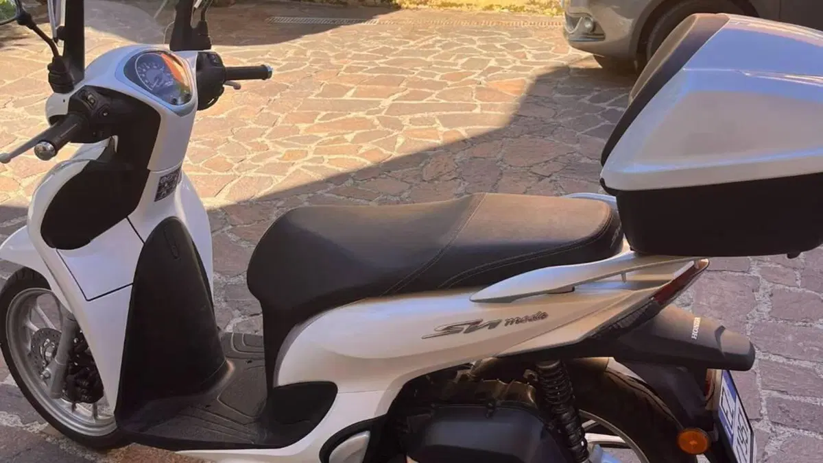 Honda SH 125 Mode (2021 - 23)  (4)