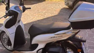 Honda SH 125 Mode (2021 - 23)  (4)