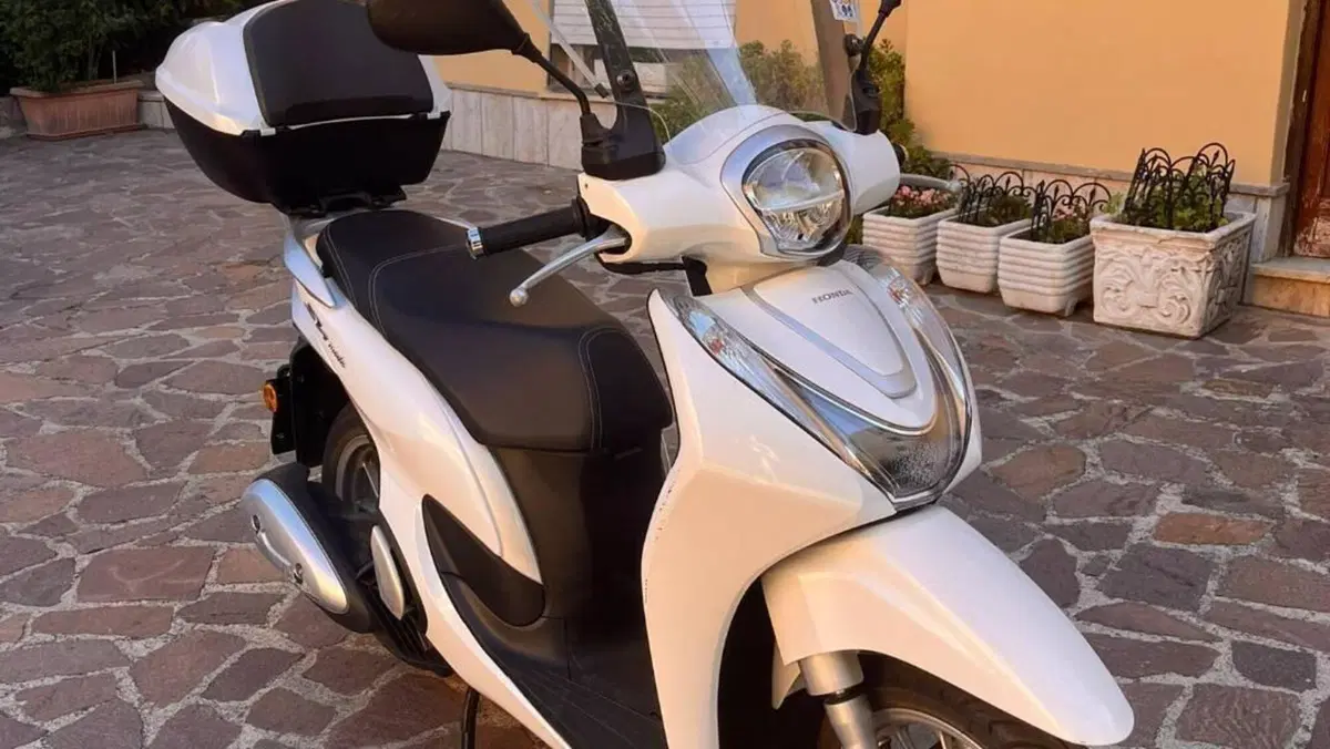 Honda SH 125 Mode (2021 - 23)  (2)