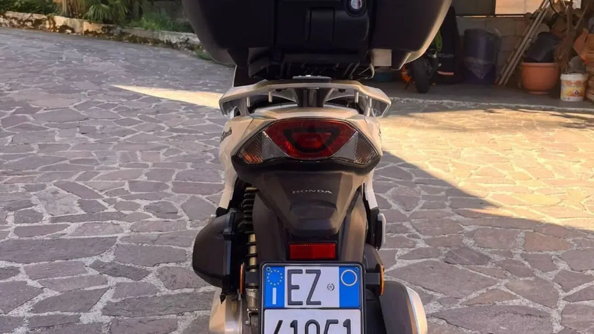 Honda SH 125 Mode (2021 - 23)  (7)