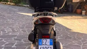Honda SH 125 Mode (2021 - 23)  (7)