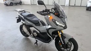 Honda X-ADV 750 DCT Adventure (2021 - 24)  (9)
