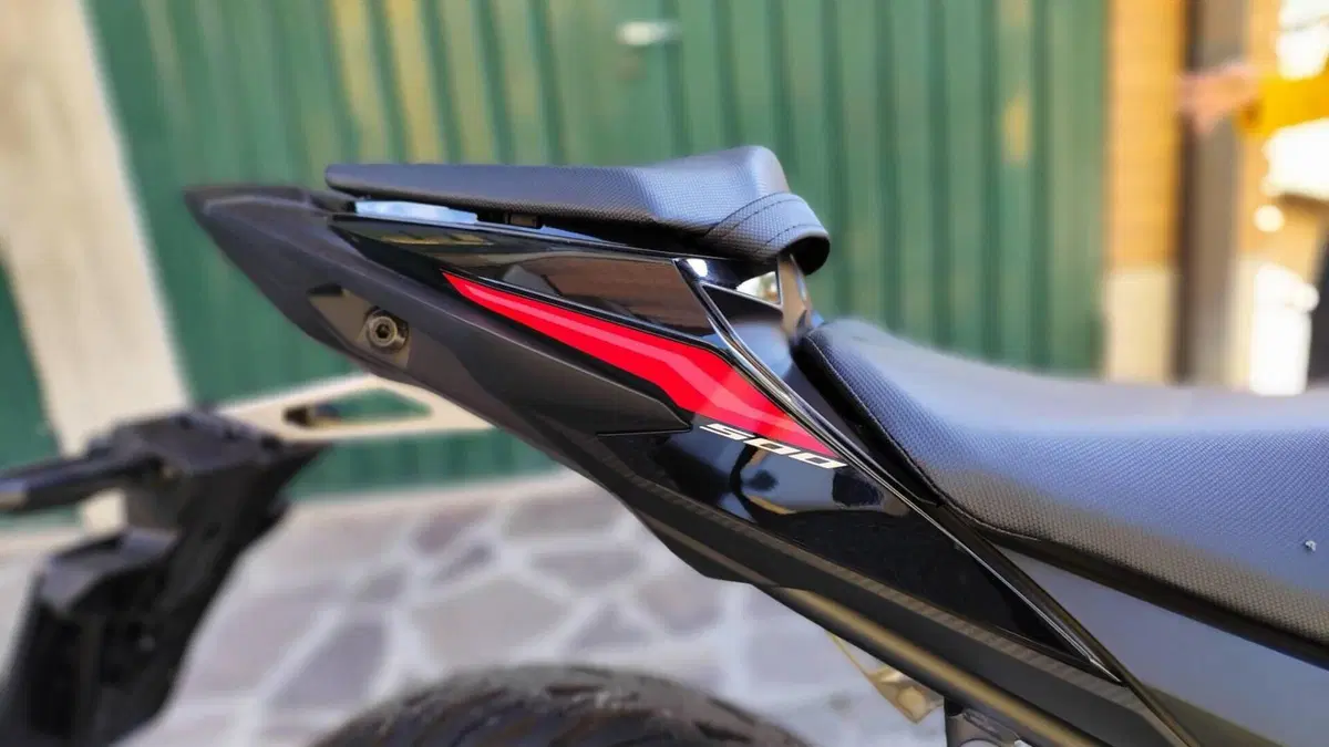 Honda CB 500 Hornet (2024 - 25)  (9)