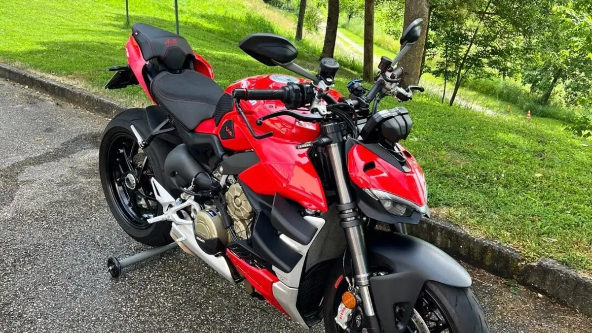 Ducati Streetfighter V4 1100 (2021 - 22)  (2)