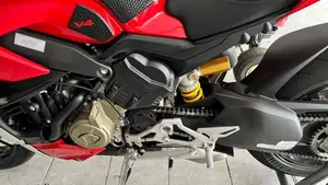 Ducati Streetfighter V4 1100 (2021 - 22)  (4)