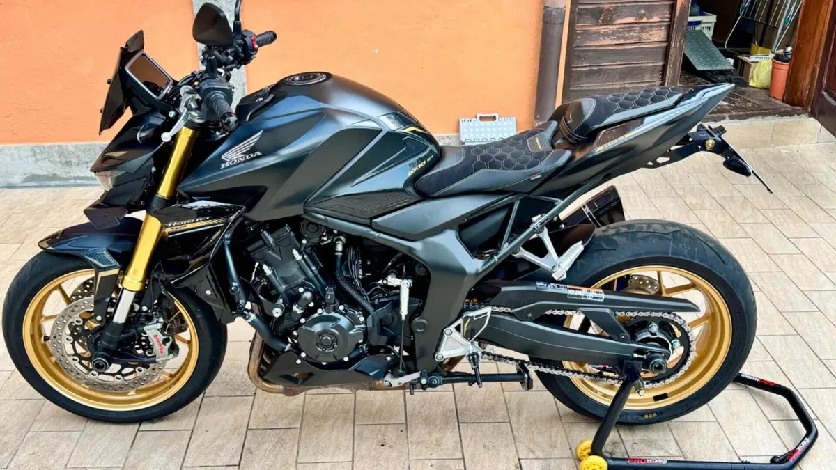 Honda CB 1000 Hornet SP (2025 - 26)  (2)