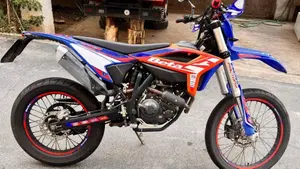 Betamotor RR 125 4T Motard R (2023 - 24)  (4)