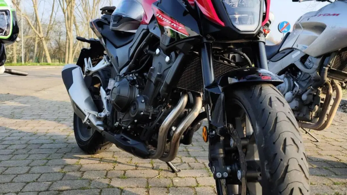 Honda CB 500 Hornet (2024 - 25)  (2)