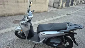 Honda SH 350 (2021 - 24)  (4)