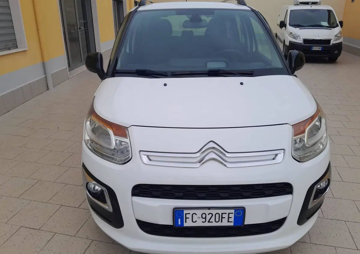 Citroen C3 Picasso BlueHDi 100 Exclusive Cinema (2)