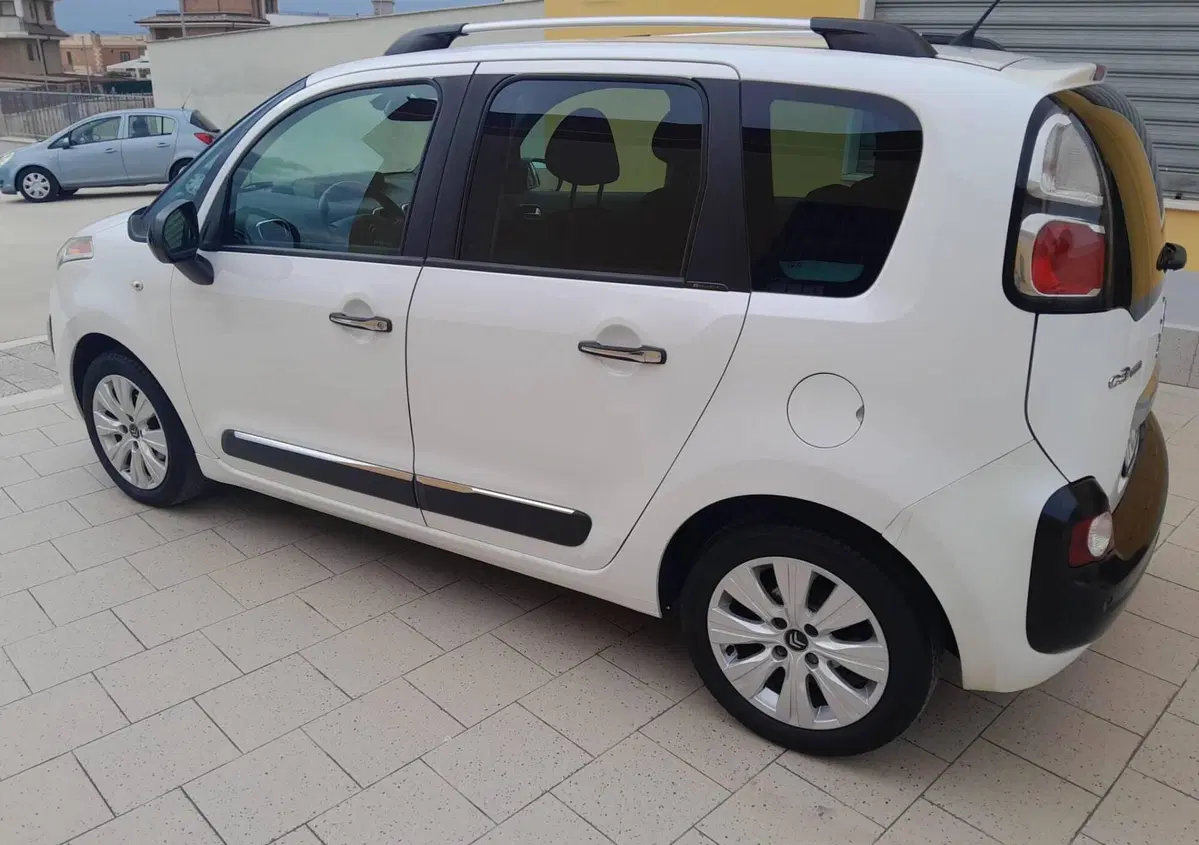 Citroen C3 Picasso BlueHDi 100 Exclusive Cinema (4)