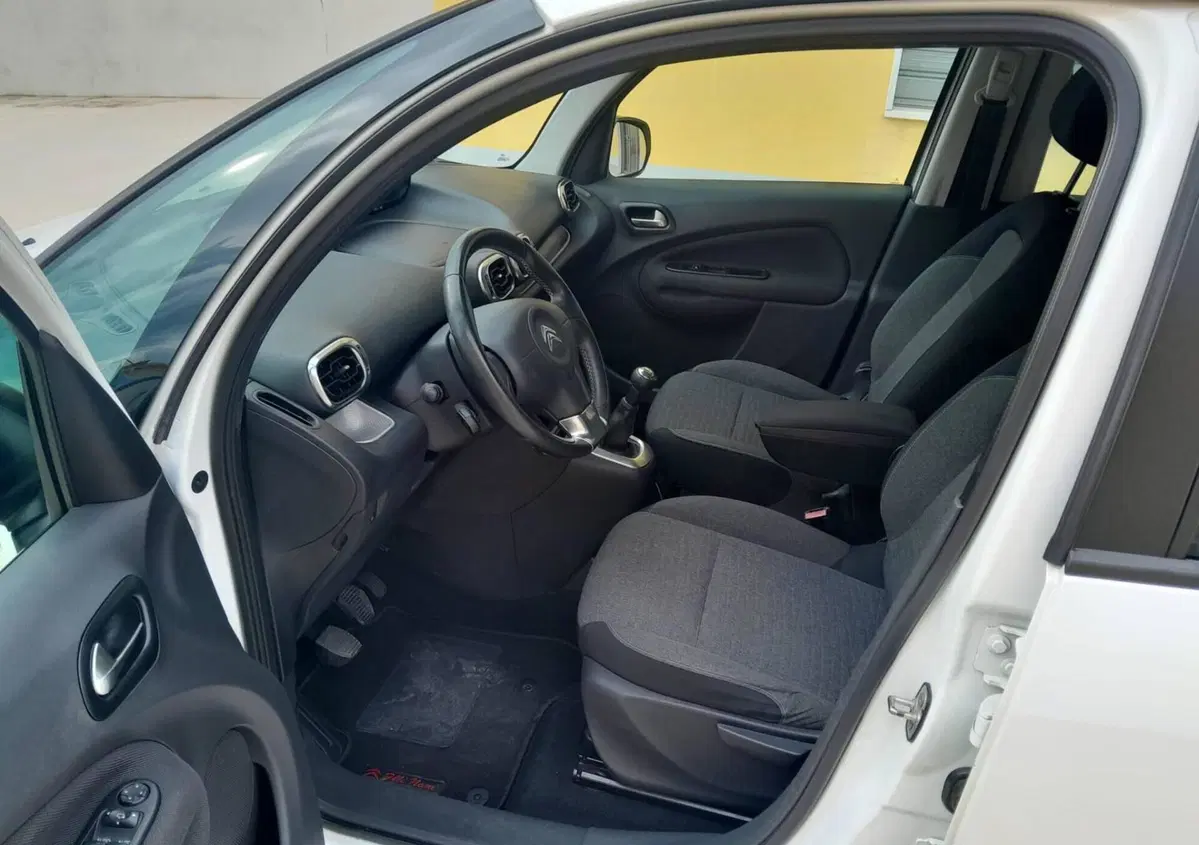Citroen C3 Picasso BlueHDi 100 Exclusive Cinema (6)