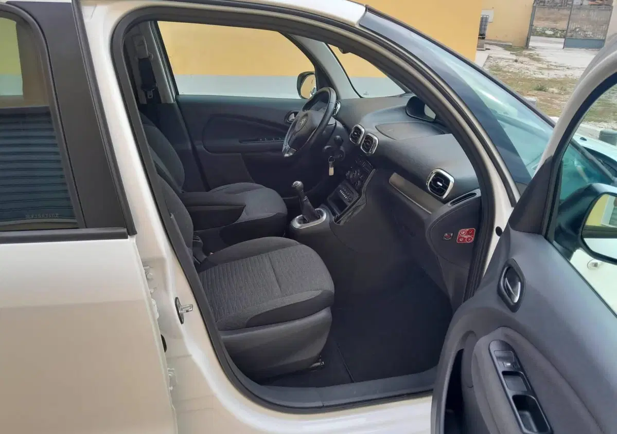 Citroen C3 Picasso BlueHDi 100 Exclusive Cinema (7)