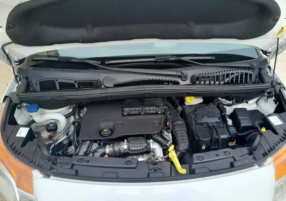 Citroen C3 Picasso BlueHDi 100 Exclusive Cinema (13)