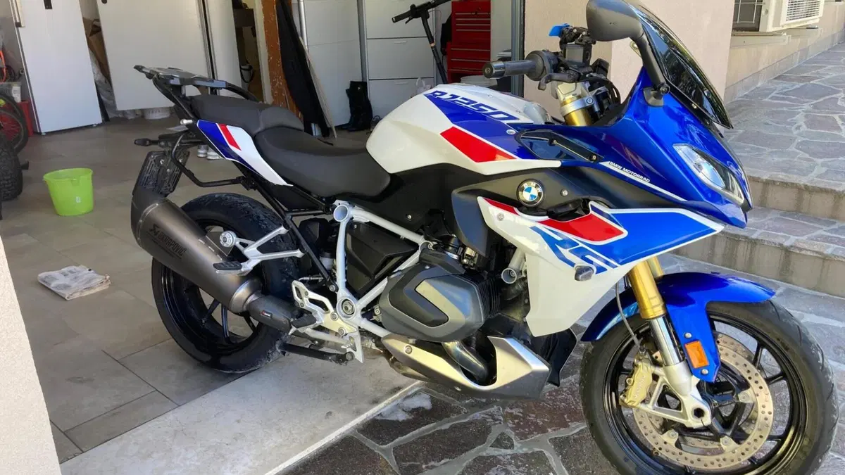 Bmw R 1250 RS (2021 - 25)  (2)