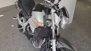 Suzuki GSR 600 (2006 - 11)  (2)
