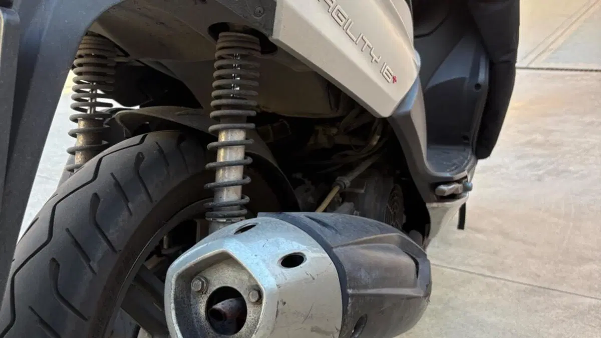 Kymco Agility 200i R16 + (2014 - 17)  (2)