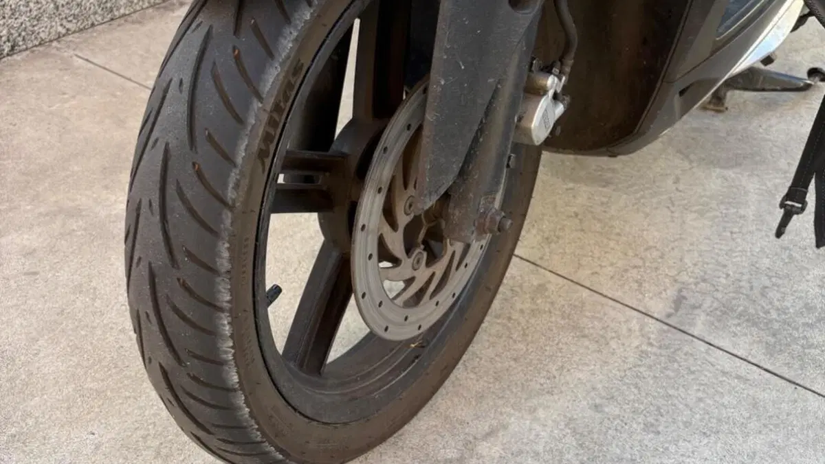 Kymco Agility 200i R16 + (2014 - 17)  (3)