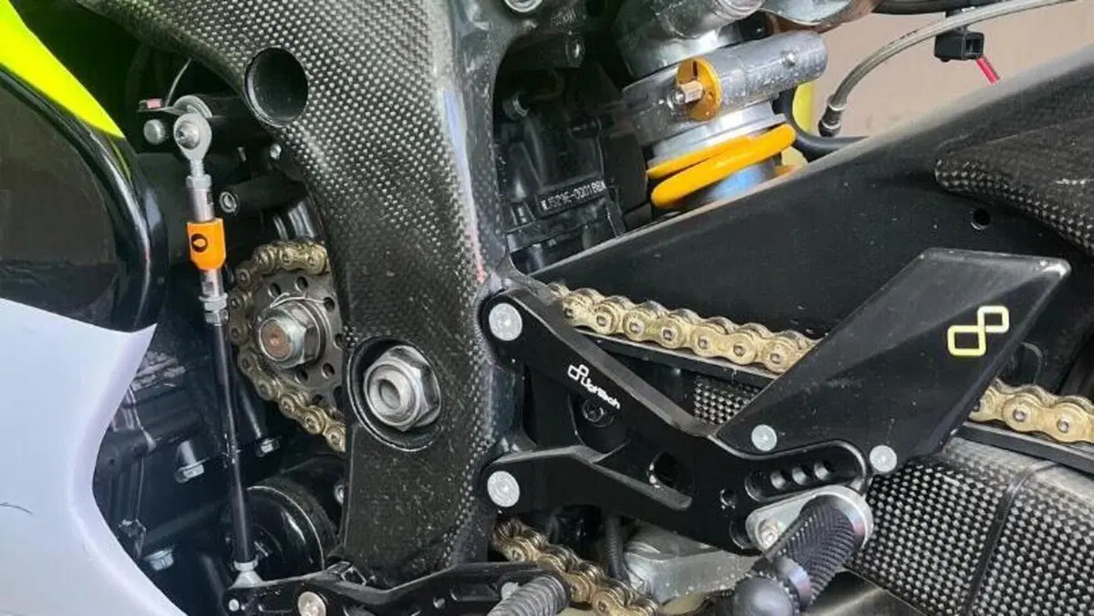 Yamaha YZF R6 (2010 - 16)  (12)