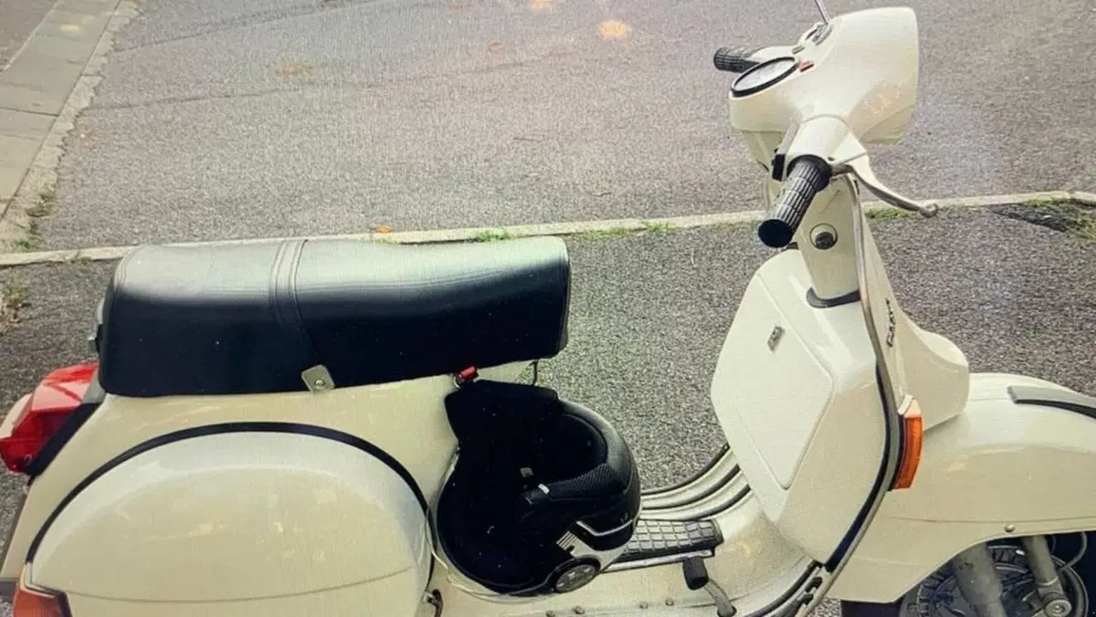 Piaggio Vespa 125 PX  (3)