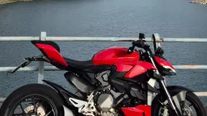 Ducati Streetfighter V2 (2022 - 24)  (3)